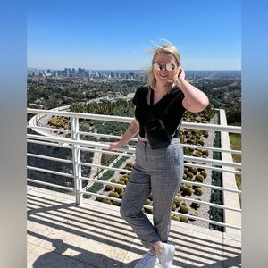 Meet your Posher, Nina